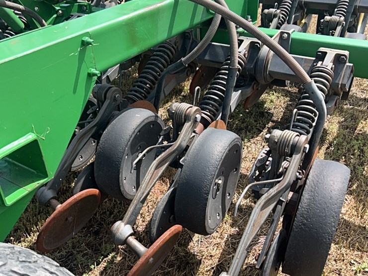 john-deere-1890-image-215
