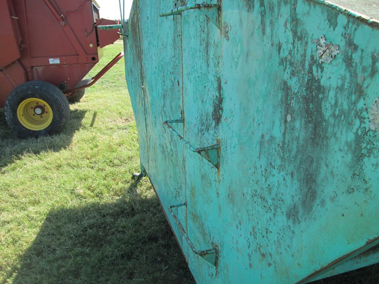 #29248-•-12-ton-bulk-feeder-image-9