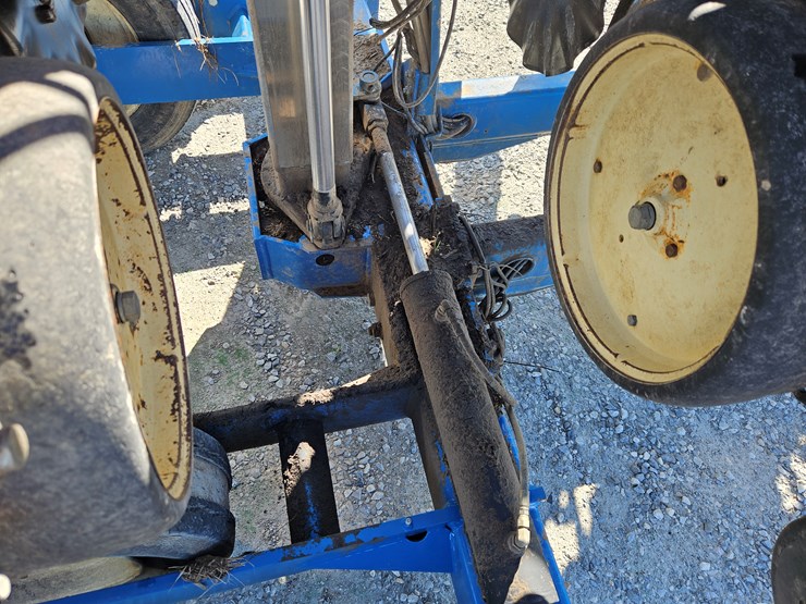 kinze-2600-image-11