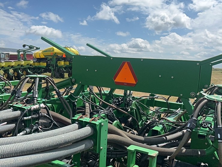 john-deere-1890-image-204