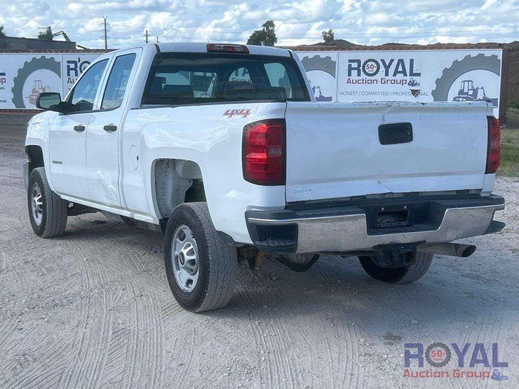 2015-chevrolet-silverado-image-4