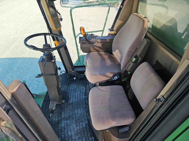 2005-john-deere-9860-sts-image-8