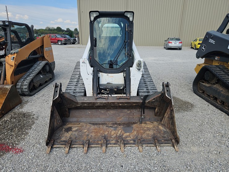 2020-bobcat-t870-image-2