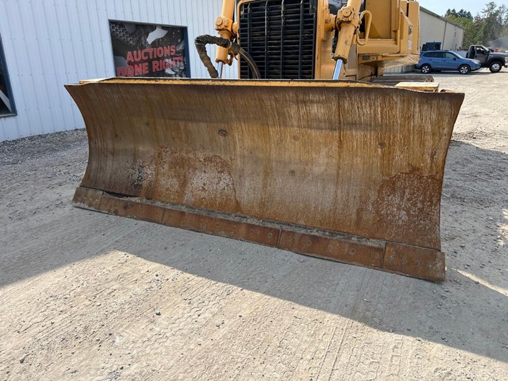 deere-750c-image-9