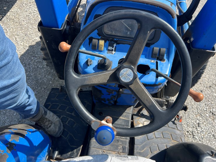 new-holland-tc55da-image-12
