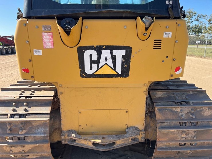 2015-caterpillar-d5k2-lgp-image-24