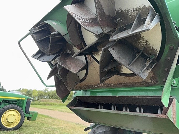 2013-john-deere-s690-image-29