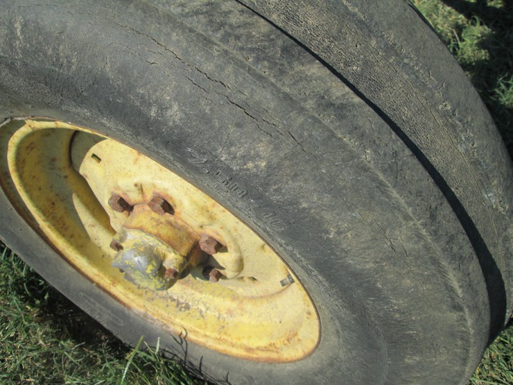 1963-john-deere-3010-image-12