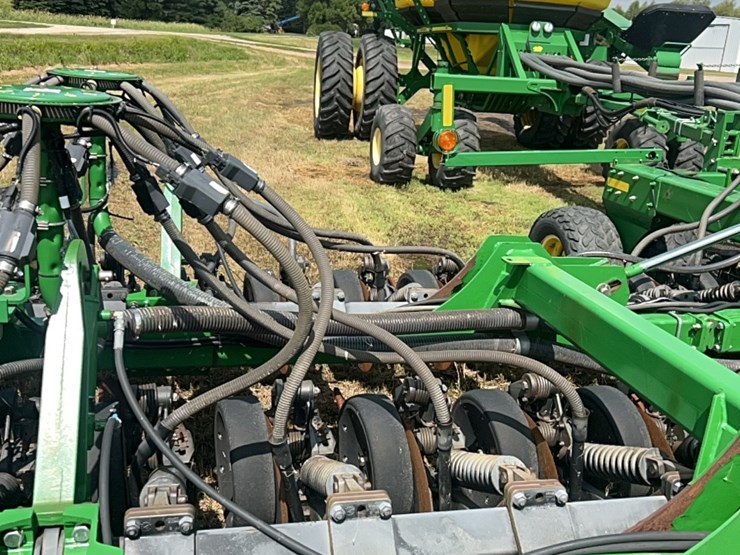 john-deere-1890-image-8