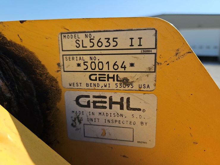 #203389-•-2000-gehl-sl5635-ii-skid-steer-image-17