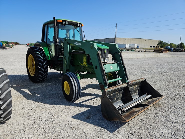 2004-john-deere-7220-image-24