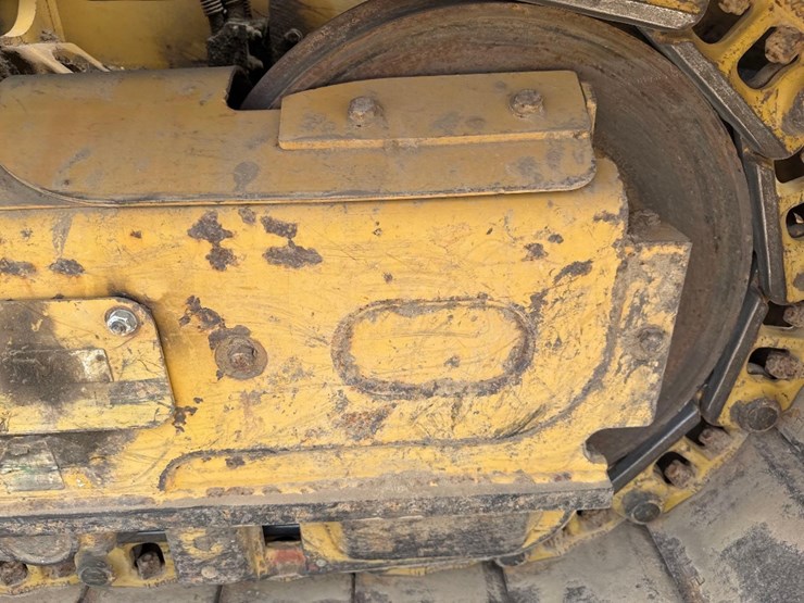 2016-caterpillar-d3k2-lgp-image-14