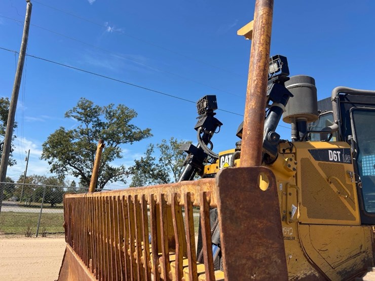 2018-caterpillar-d6t-lgp-image-10