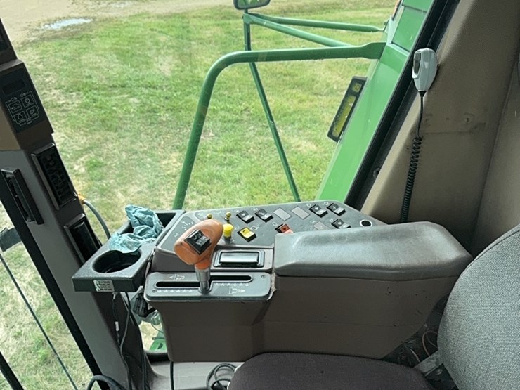 1995-john-deere-9600-image-34