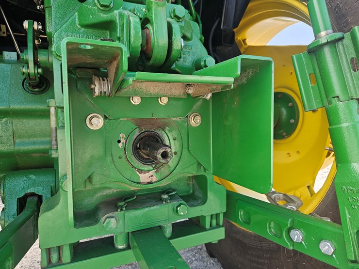 2010-john-deere-6115d-image-19