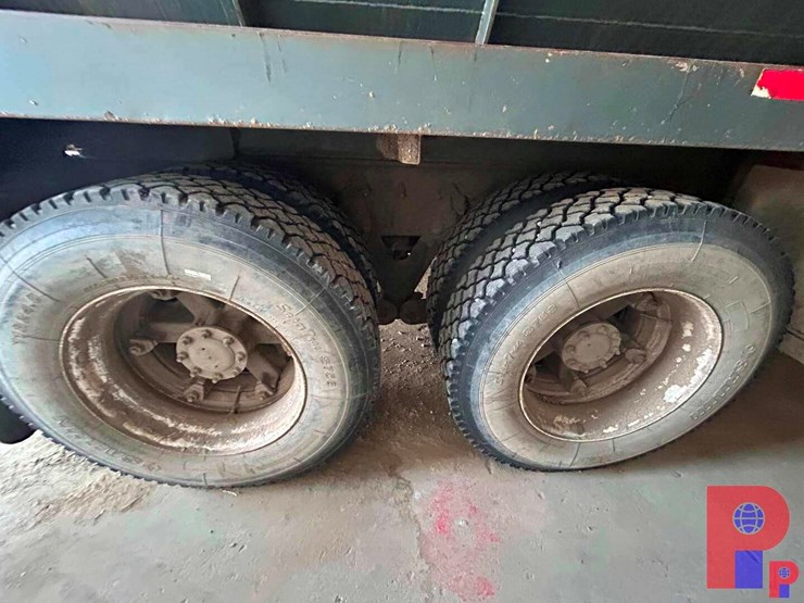 2000-kenworth-w900-image-16