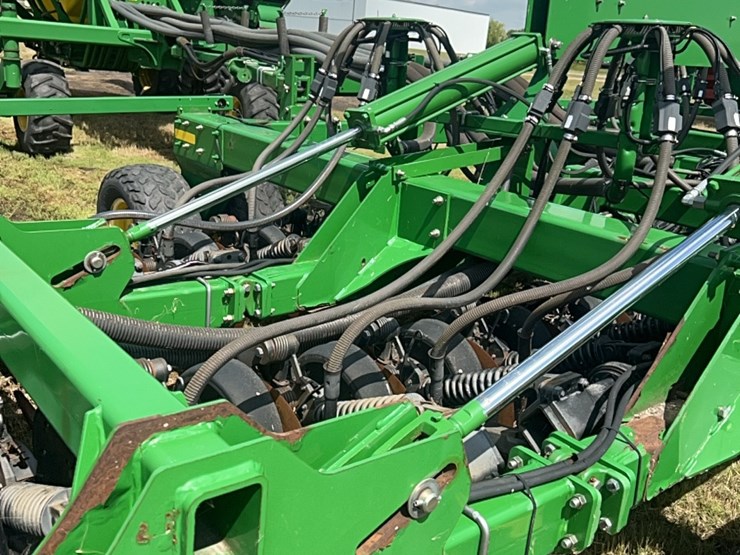 john-deere-1890-image-11