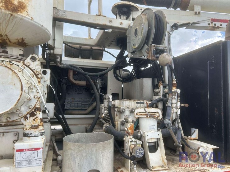 2012-international-workstar-7400-image-55