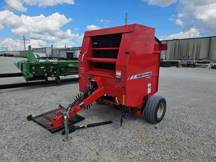 2006-massey-ferguson-1745-image-1