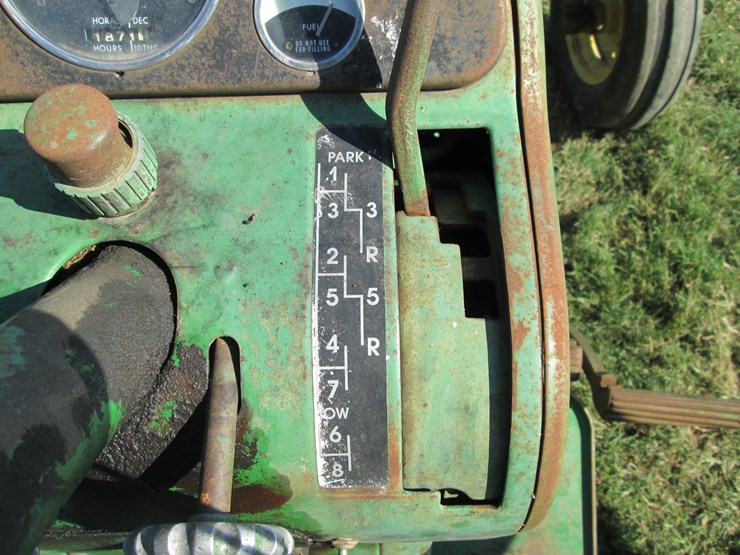 1963-john-deere-3010-image-28