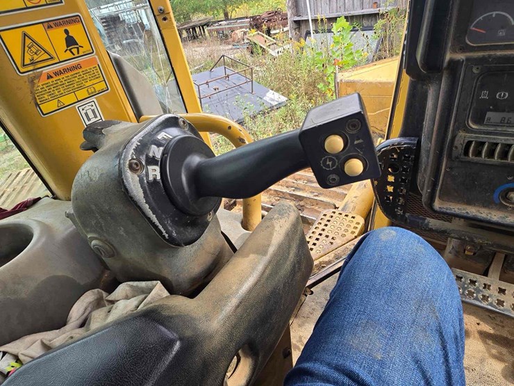 caterpillar-d6n-xl-image-19