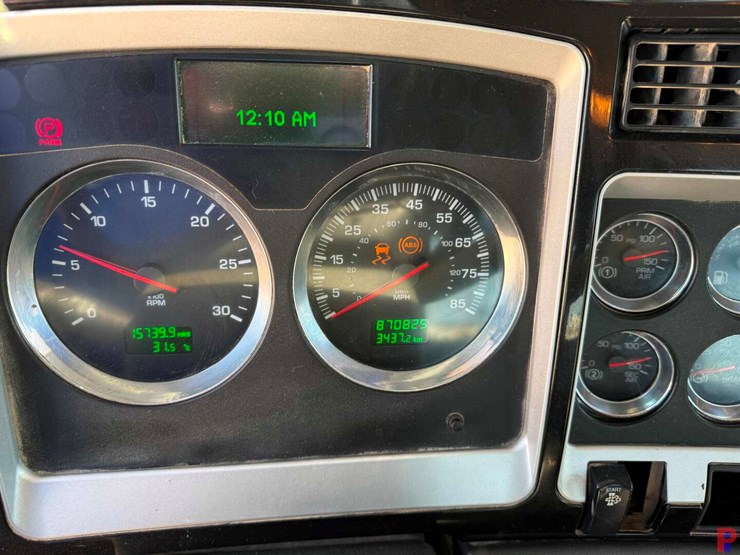2013-kenworth-t660-image-21