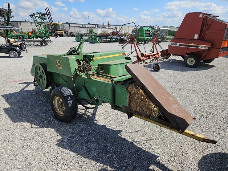 john-deere-327-image-6