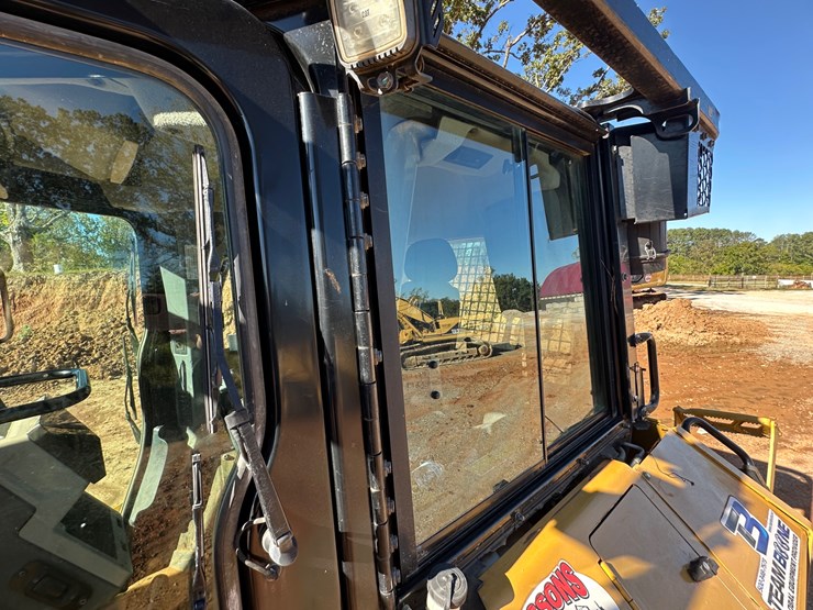caterpillar-d5-lgp-image-40