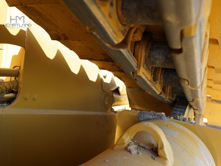 2007-caterpillar-d6n-lgp-image-48