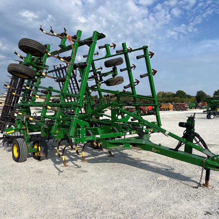 2018 JOHN DEERE 2018