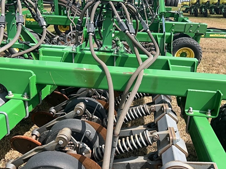 john-deere-1890-image-223