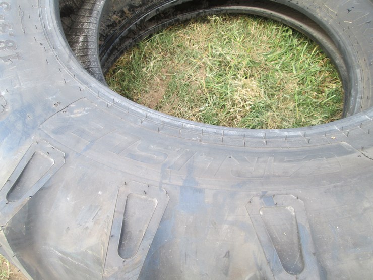 #29233-•-lot-of-(2)-unused-carlisle-18.4-38-tractor-tires-image-4