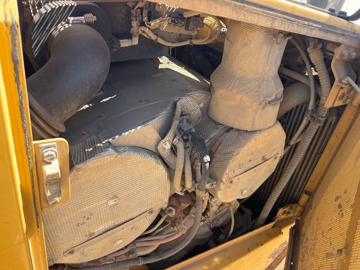 2018-caterpillar-d6t-lgp-image-28