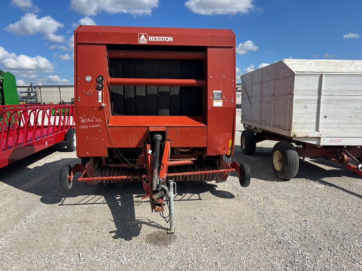 hesston-956-image-2