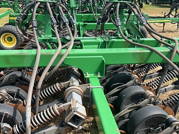john-deere-1890-image-220