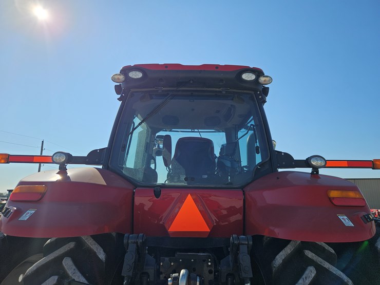 2019-case-ih-magnum-310-image-14