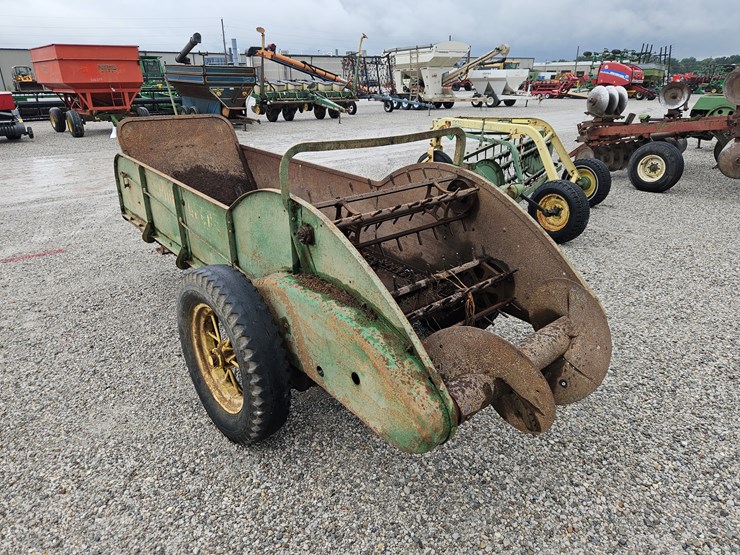 john-deere-h-image-6
