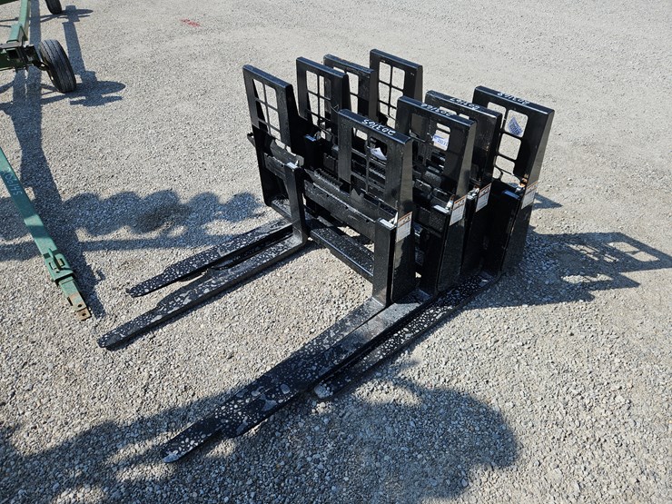 #203168-•-new-wt-pallet-forks-image-1