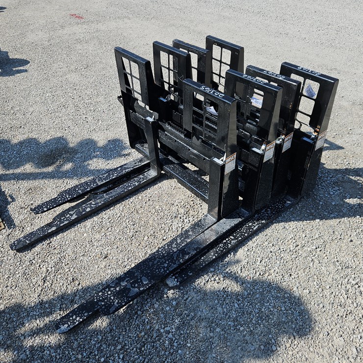 #203168 • New WT Pallet Forks