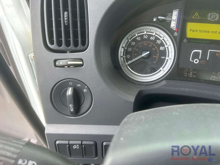 2016-kenworth-k270-image-24