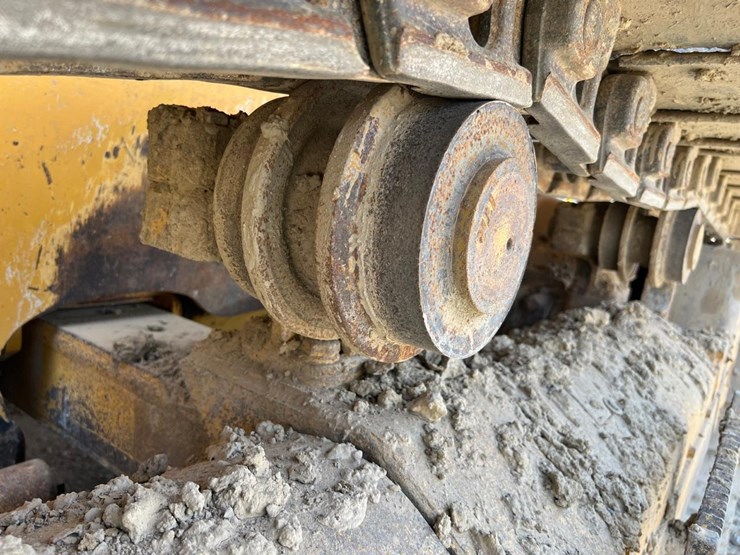 deere-750c-image-15