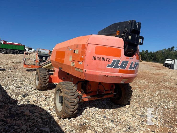 2015-jlg-600s-image-5