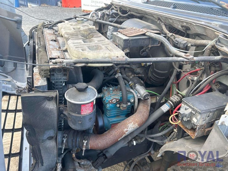 2003-ford-f750-image-23