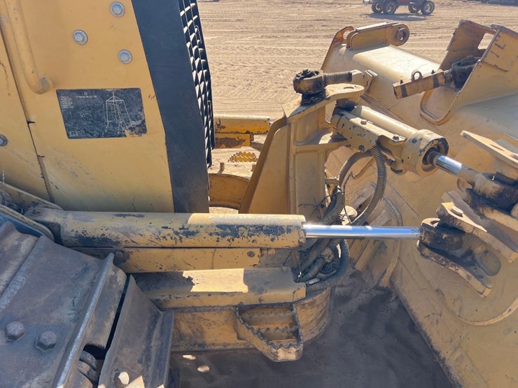 2015-caterpillar-d5k2-lgp-image-20