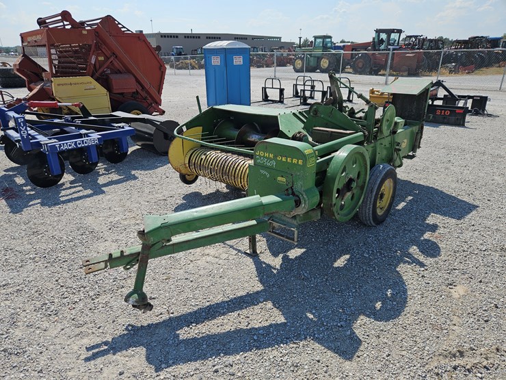 john-deere-24t-image-9