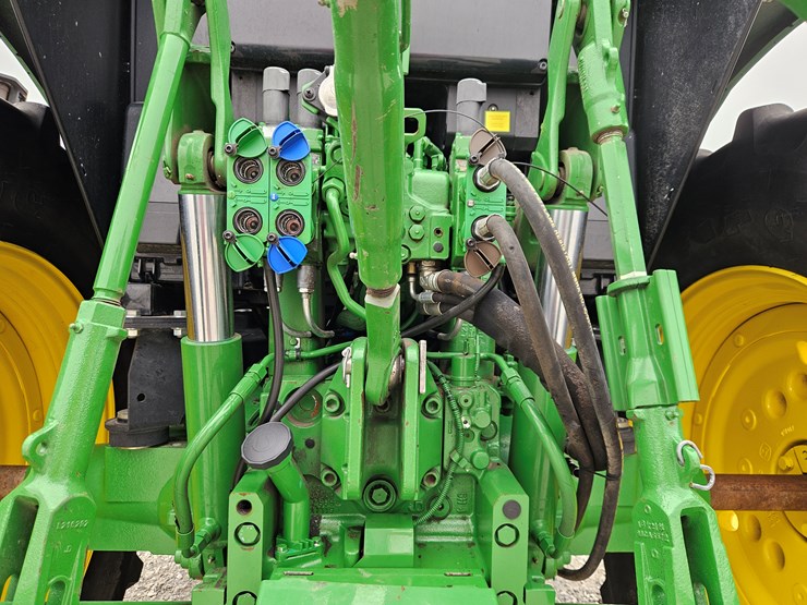 2017-john-deere-6130m-image-13