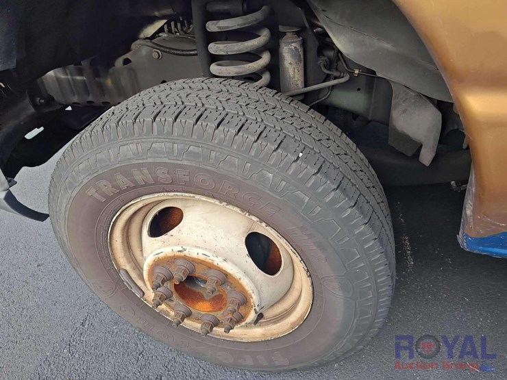2016-ford-e450-image-33