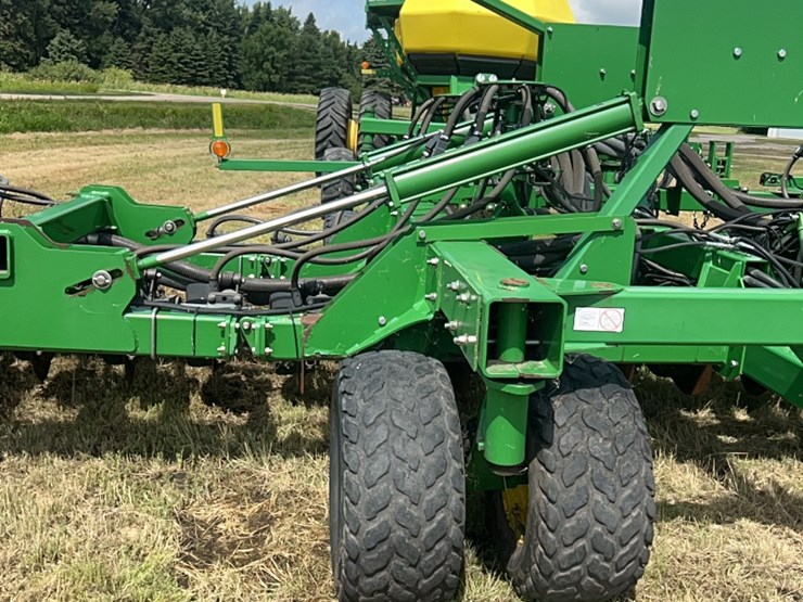 john-deere-1890-image-18