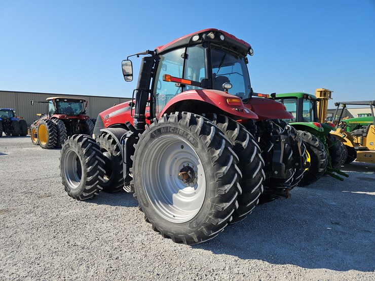 2019-case-ih-magnum-310-image-12