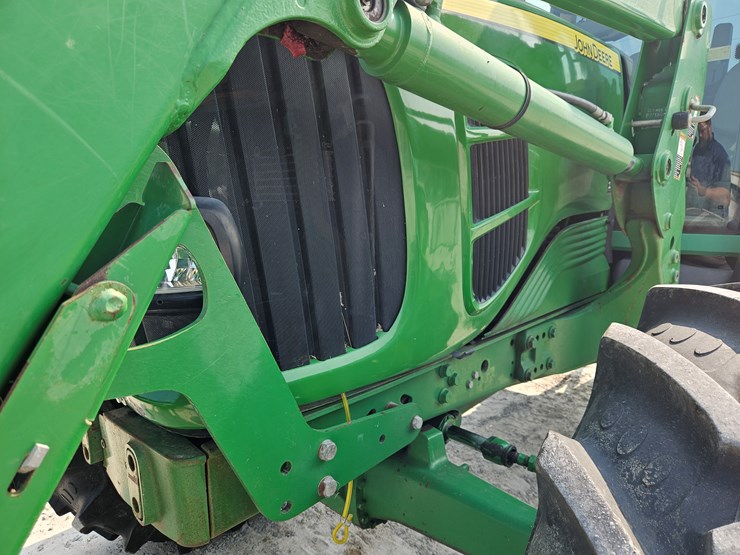 2011-john-deere-7230-image-7